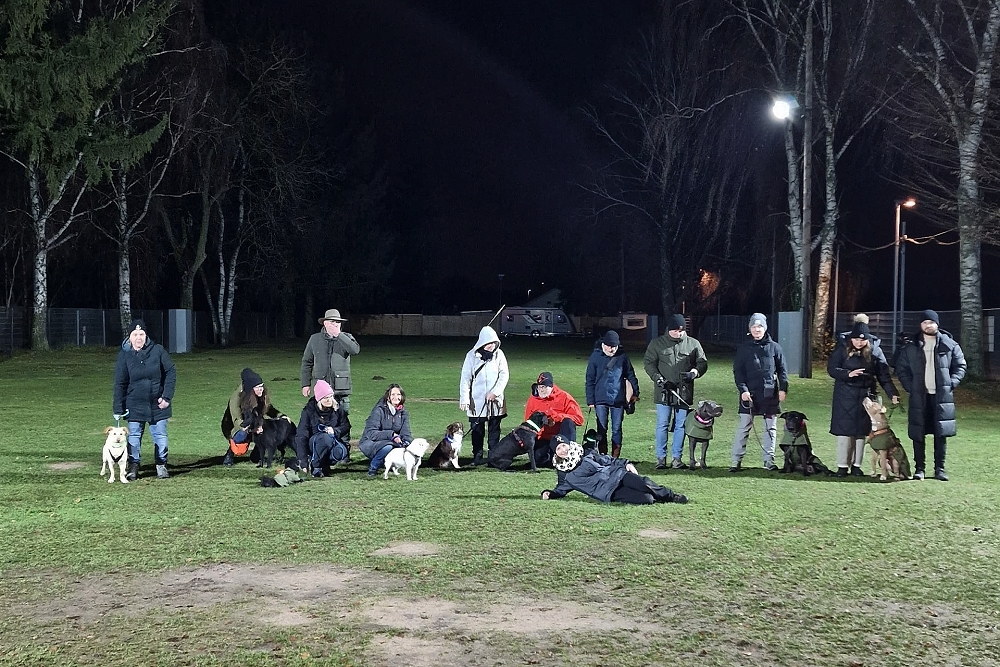 Nachtwanderung Gruppenbild bei erfolgreichem Abschluss
