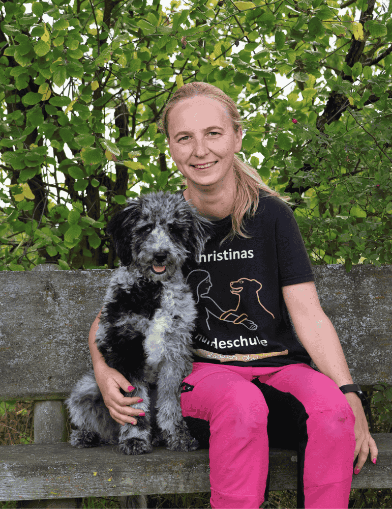 Christina stellt sich vor mit Nele